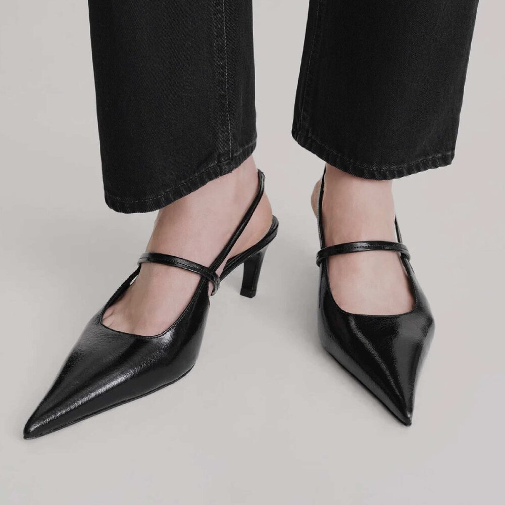 Toteme NEW, NEVER WORN! Sharp crackled-leather slingbacks SIZE 39 EU / 9 US